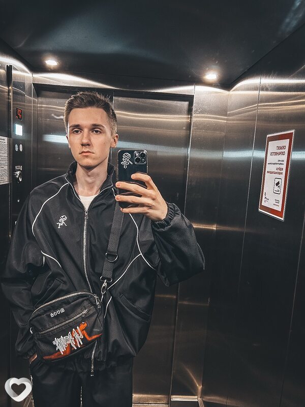 Алексей, 22, Москве — анкета №2720425