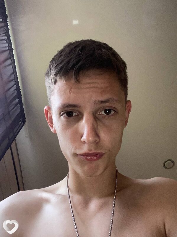 Антон, 20, Казани — анкета №2720359