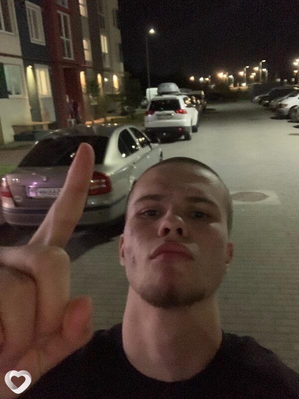 Alexandr, 19, Москве — анкета №2720347