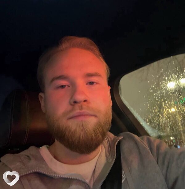 Нико, 26, Москве — анкета №2720195