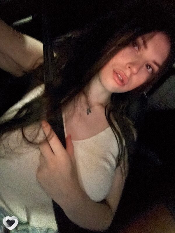 Марина, 24, Новороссийске — анкета №2720819