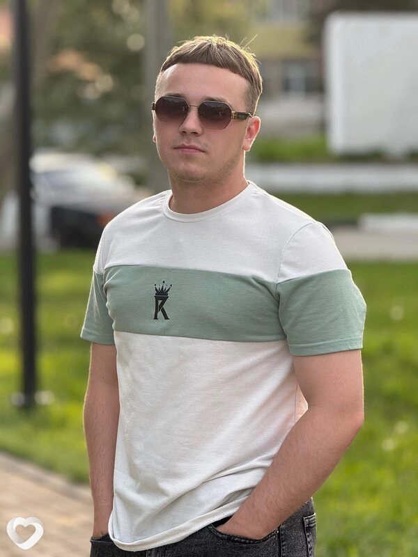 Игорь, 26, Кирове — анкета №2720986