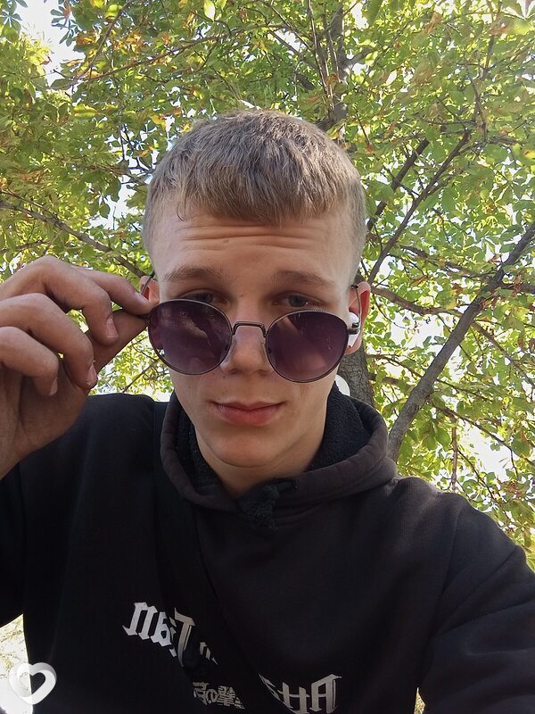 Дмитрий, 19, Луганске — анкета №2721312