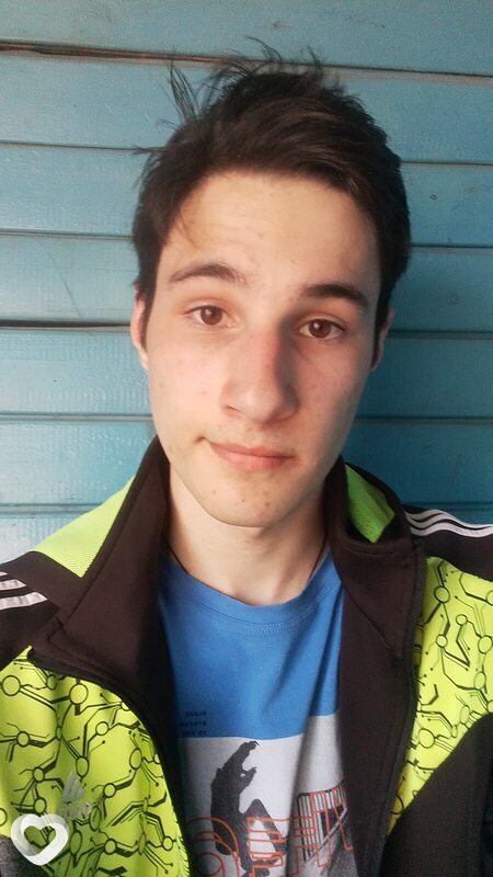 Максим, 19, Белгороде — анкета №2722924