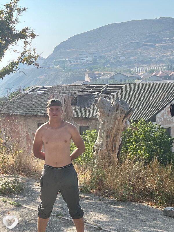 Роман, 20, Феодосии — анкета №2722818
