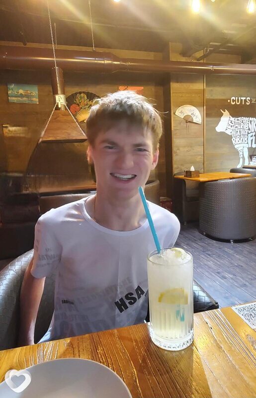 Денис, 24, Уссурийске — анкета №2723068