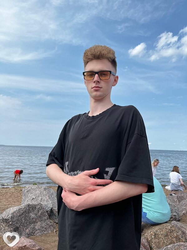 Влад, 21, Сергиеве Посаде — анкета №2723642