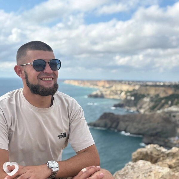 Илья, 24, Донецке — анкета №2724205