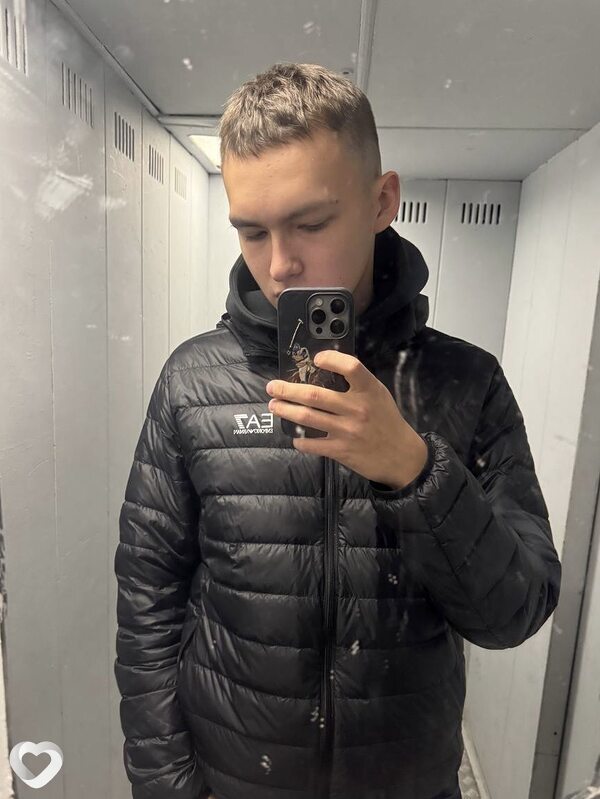 Борис, 20, Москве — анкета №2724360