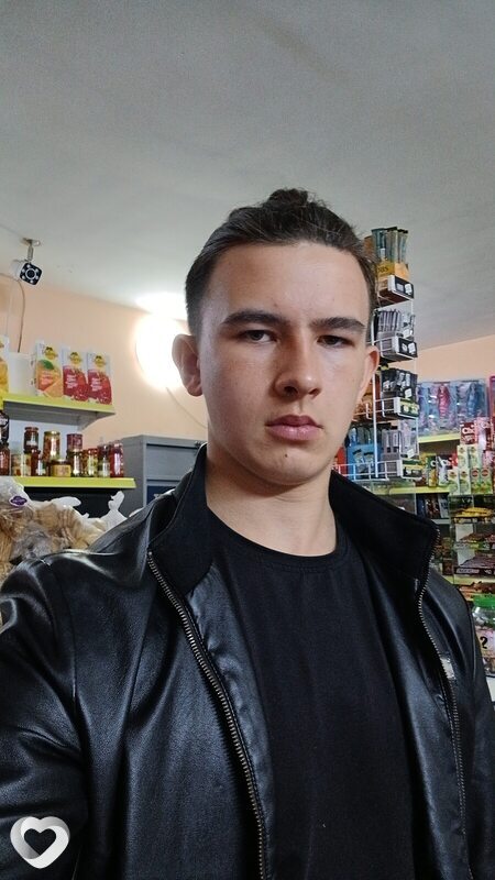 Максим, 19, Алматы — анкета №2724311