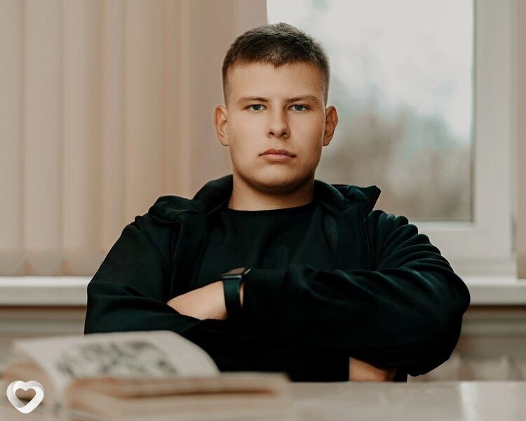 Артем, 20, Санкт-Петербурге — анкета №2724978