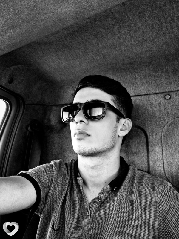 Артём, 20, Москве — анкета №2725807