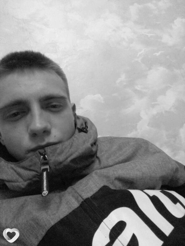 Женя, 23, Омске — анкета №2725861