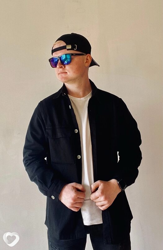 Денис, 21, Воронеже — анкета №2725967