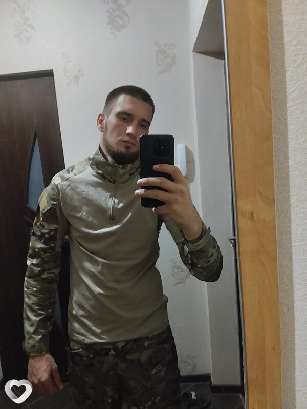 Артем, 26, Волгограде — анкета №2727257