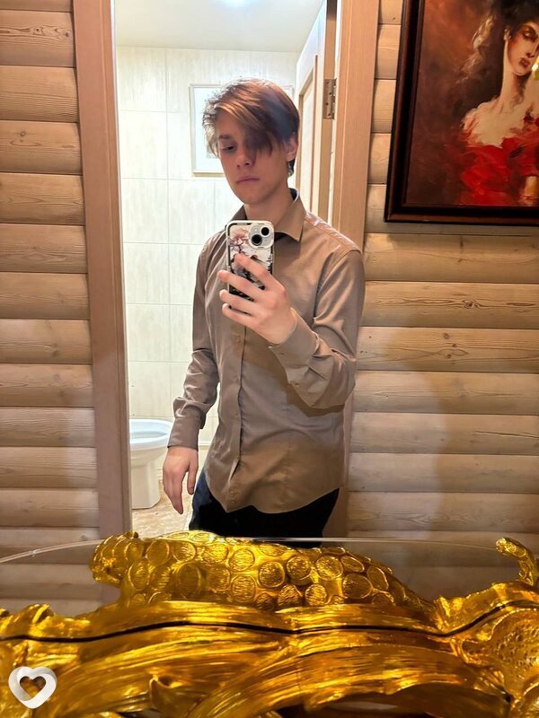 Александр, 22, Владивостоке — анкета №2727496