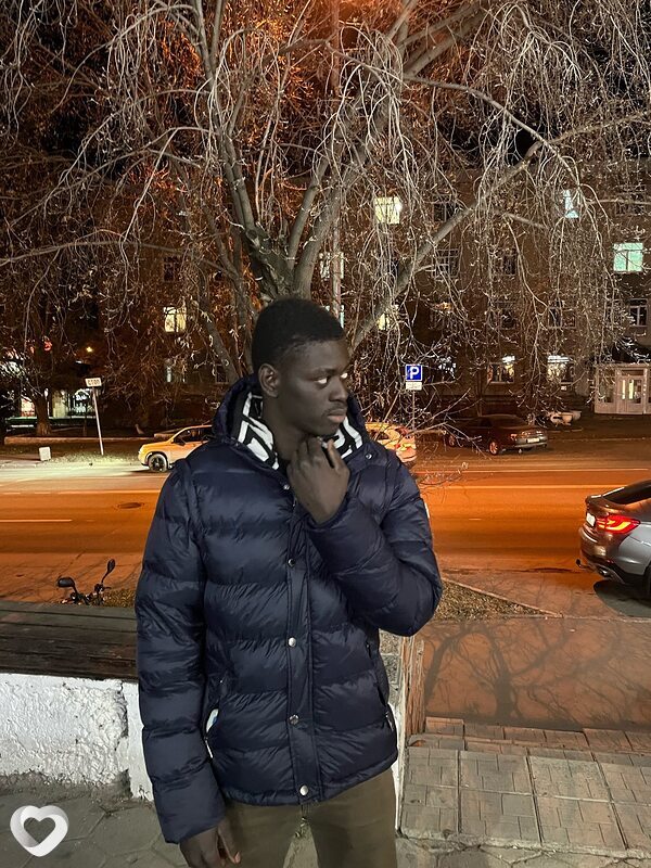 Kassim, 25, Барнауле — анкета №2727644
