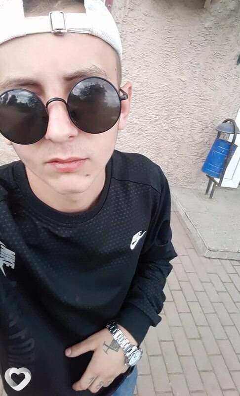 Александр, 24, Калуге — анкета №2728371