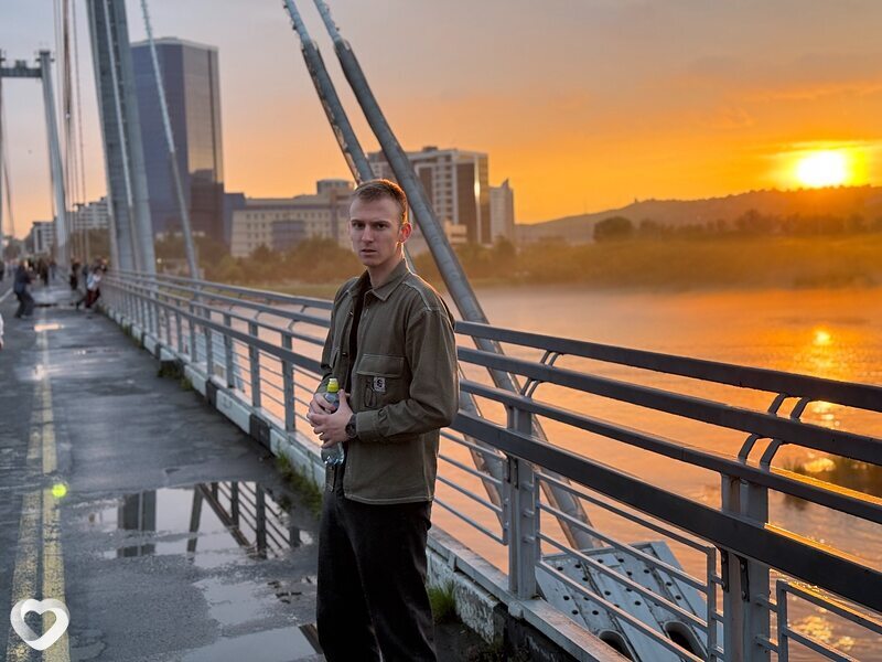 Виктор, 20, Красноярске — анкета №2728549