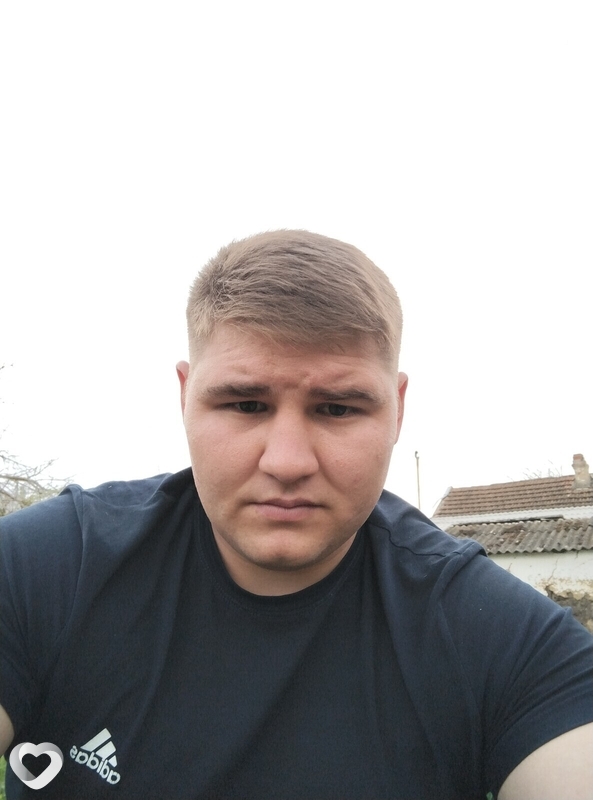 Максим, 26, Краснодаре — анкета №2728550