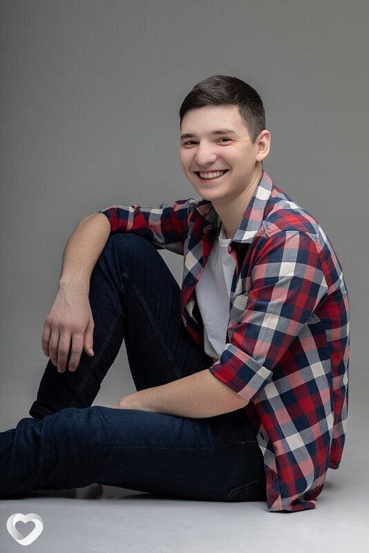 Илья, 24, Иркутске — анкета №2728674