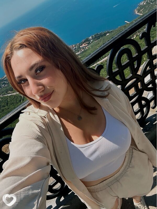 Лана, 22, Москве — анкета №2728657