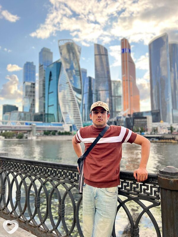 Файоз, 21, Москве — анкета №2729155