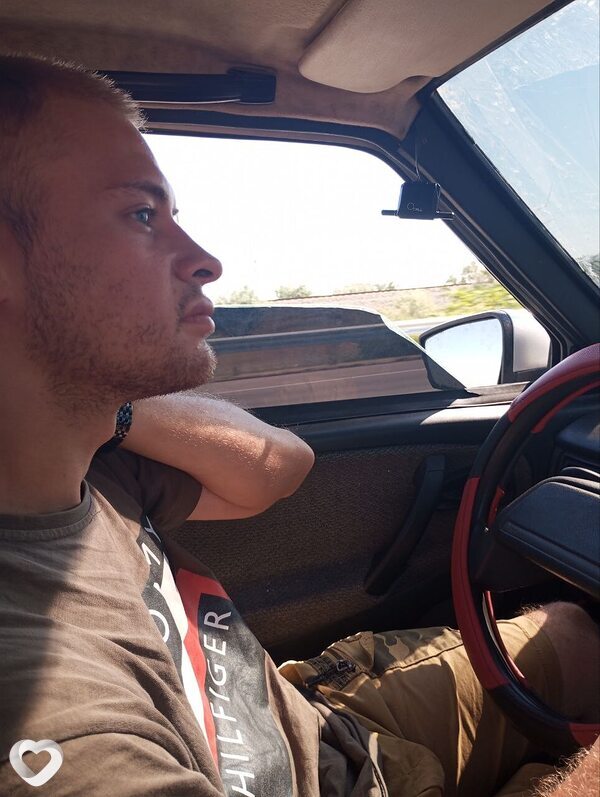 Артур, 23, Ростове-на-Дону — анкета №2729572