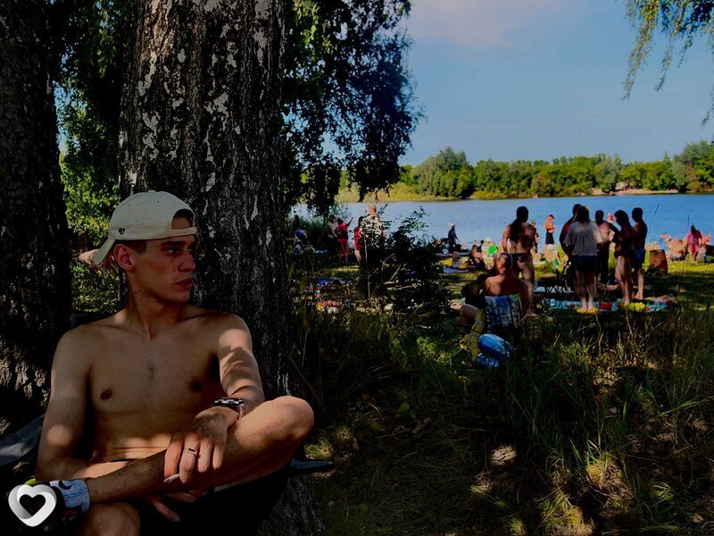 Олег, 25, Барнауле — анкета №2729406