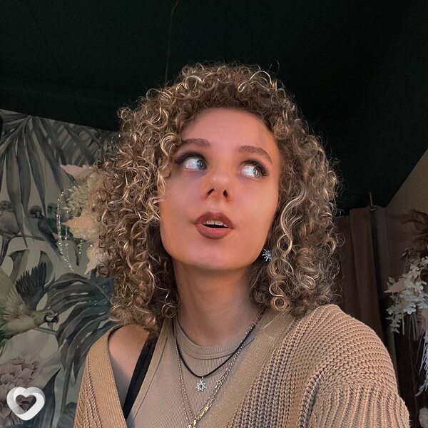 Галина, 19, Санкт-Петербурге — анкета №2729691