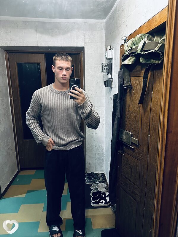 Дима, 21, Иркутске — анкета №2729898