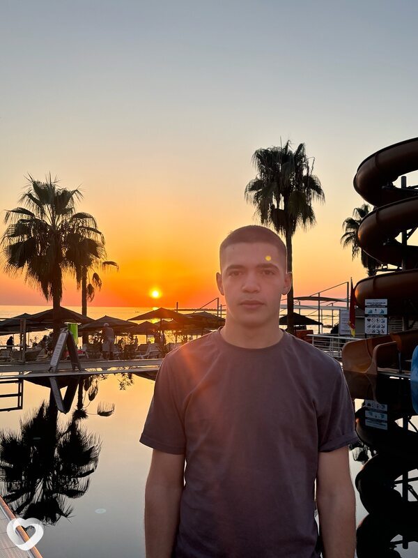 Амиль, 22, Екатеринбурге — анкета №2730290