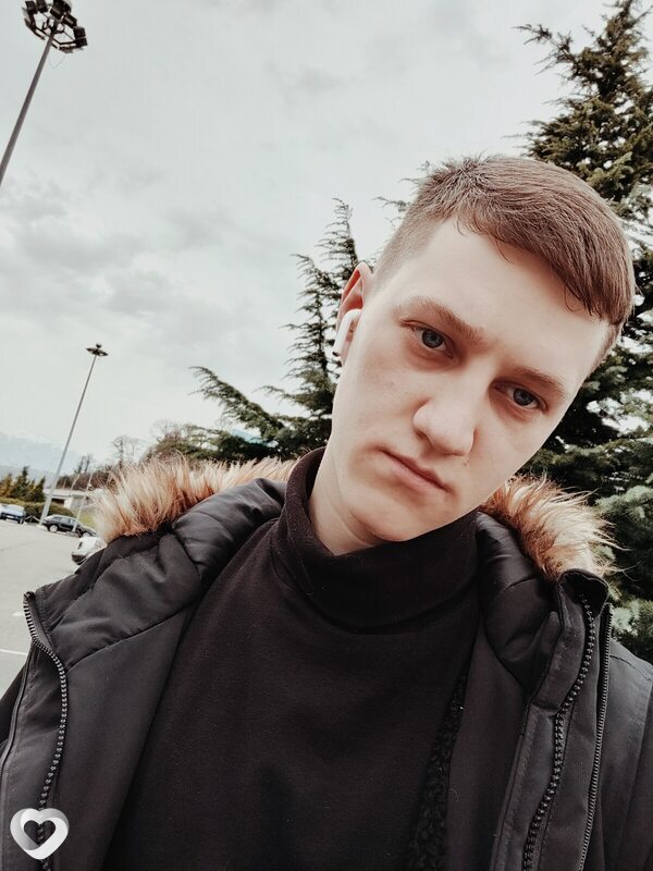 Леонид, 22, Ангарске — анкета №2730301