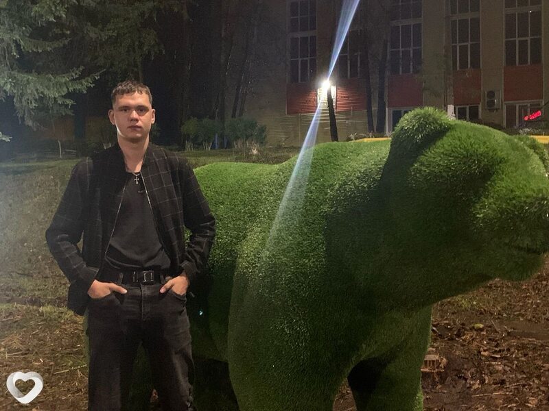 Максим, 19, Серпухове — анкета №2730786