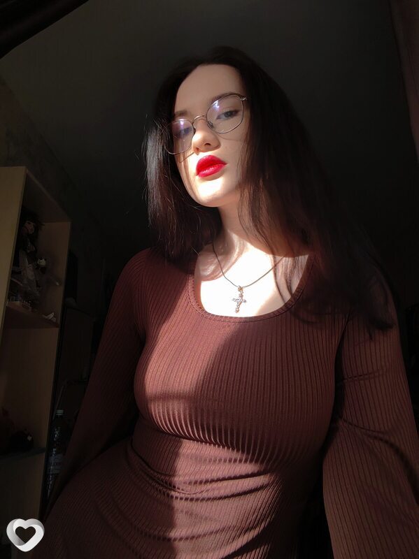 Карина, 19, Новосибирске — анкета №2731324