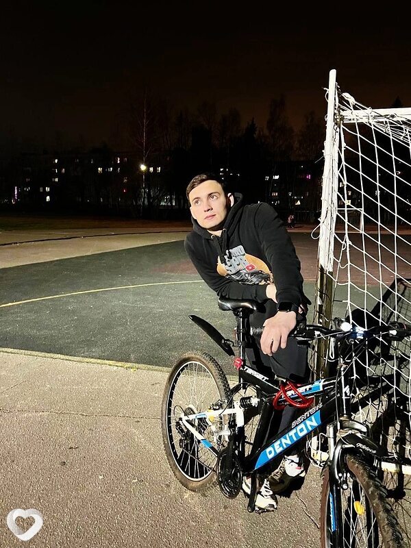 Максим, 28, Симферополе — анкета №2731506