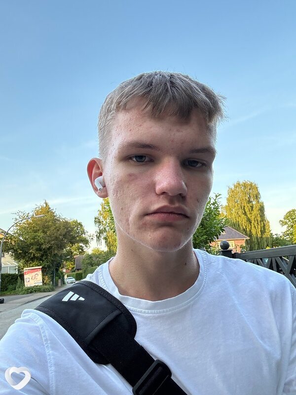 Ihor, 19, Харькове — анкета №2731754