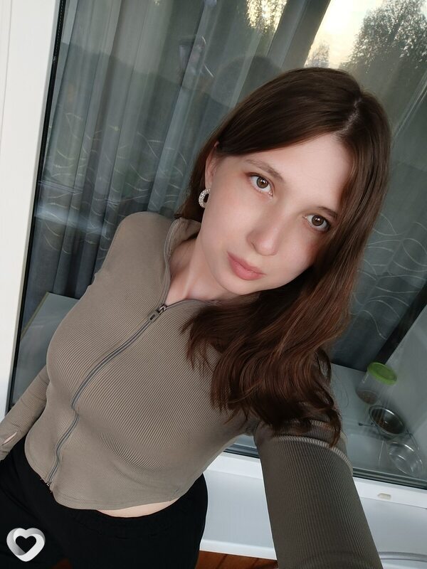 Алиса, 24, Каменске-Уральском — анкета №2733778