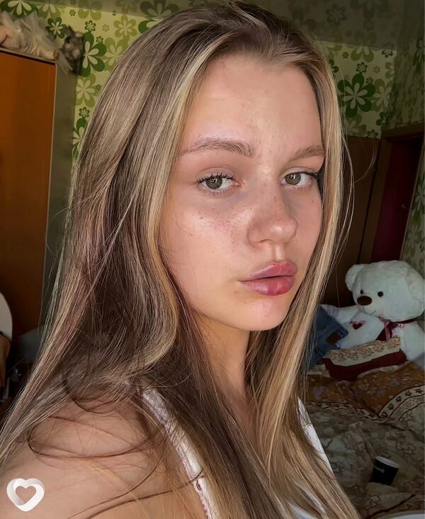 Виктория, 23, Ярославле — анкета №2734114