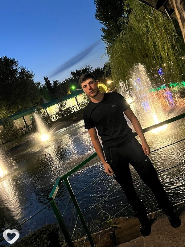 Мурат, 21, Луганске — анкета №2735377