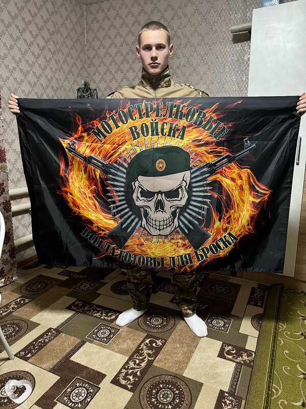 Виктор, 20, Барнауле — анкета №2735348