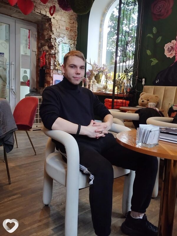 Дима, 20, Екатеринбурге — анкета №2736232