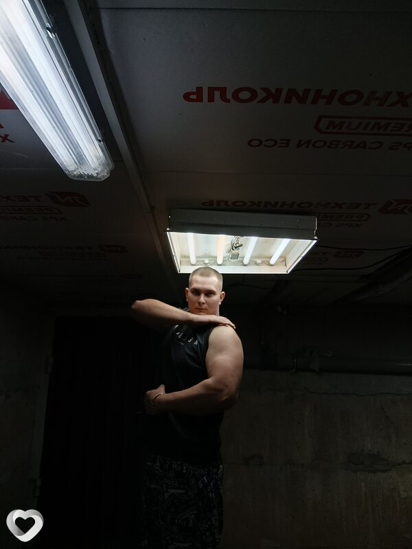 Даниил, 19, Жлобине — анкета №2736450
