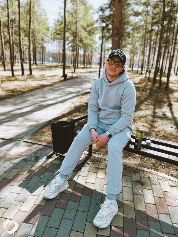 Александр, 28, Алдане — анкета №2736899