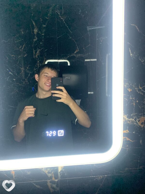 Владимир, 18, Волжском — анкета №2737239