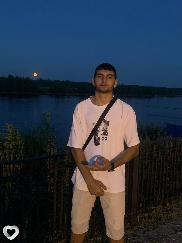 Тёма, 19, Луге — анкета №2737442