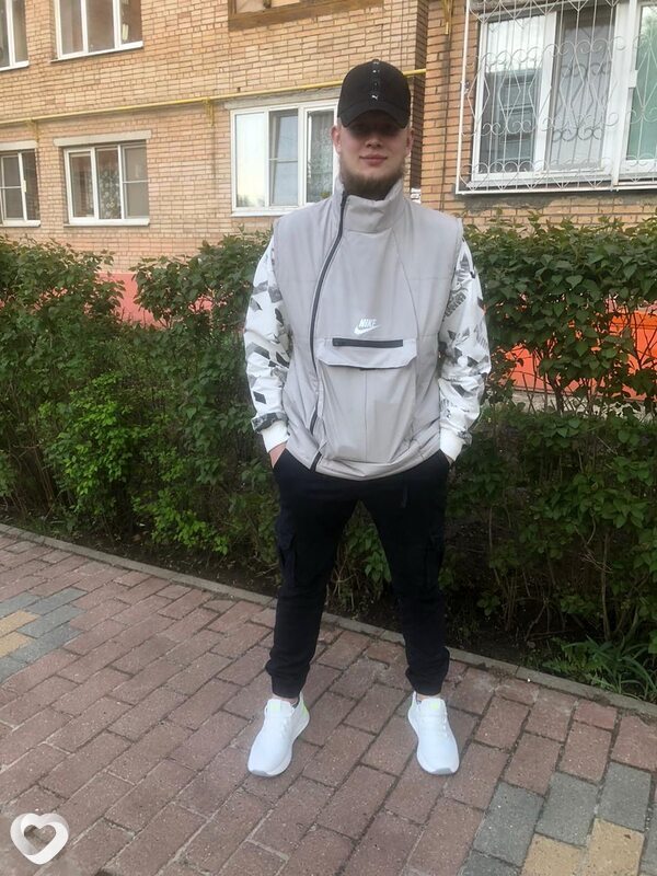 Александр, 22, Екатеринбурге — анкета №2738178