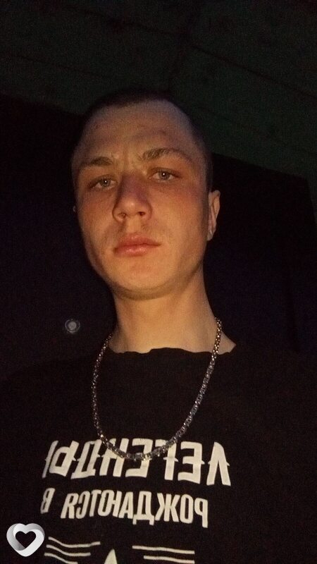 Игорь, 19, Барнауле — анкета №2737970