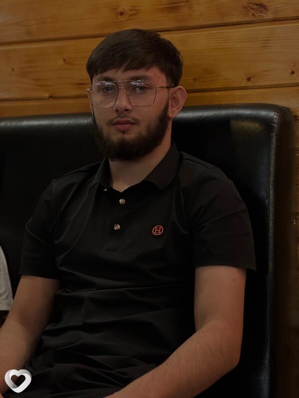 Денис, 26, Москве — анкета №2737792