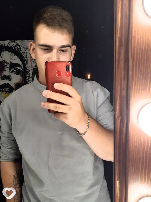 Виктор, 26, Ейске — анкета №2738228